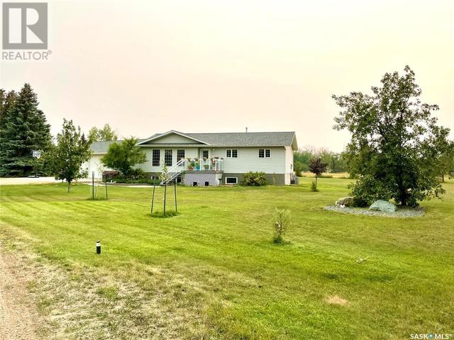 800 Mckenzie Street N, House detached with 5 bedrooms, 3 bathrooms and null parking in Outlook SK | Image 6