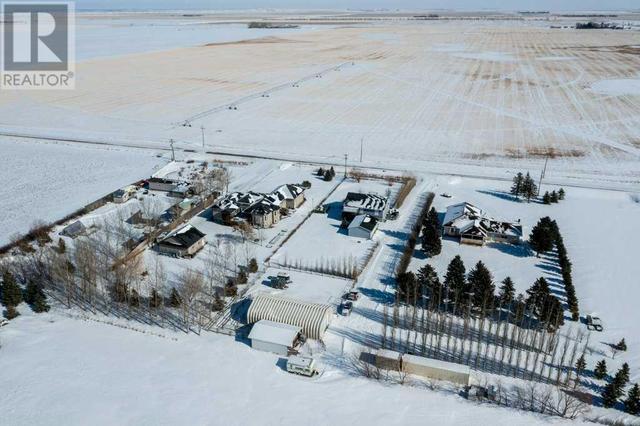 2, - 82058 Range Road 191, House detached with 5 bedrooms, 3 bathrooms and 8 parking in Lethbridge County AB | Image 37