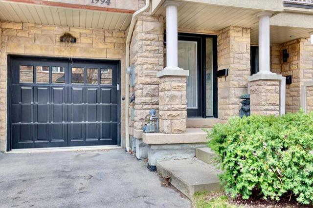 1994 Oana Dr, Townhouse with 2 bedrooms, 3 bathrooms and 2 parking in Mississauga ON | Image 23