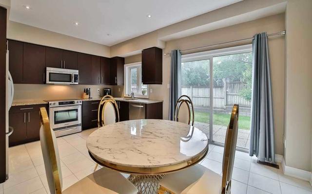 7 - 5972 Turney Dr, Townhouse with 2 bedrooms, 3 bathrooms and 2 parking in Mississauga ON | Image 6