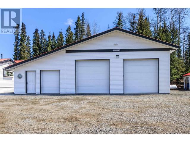 7651 Larson Road, House detached with 4 bedrooms, 2 bathrooms and null parking in Cariboo L BC | Image 34