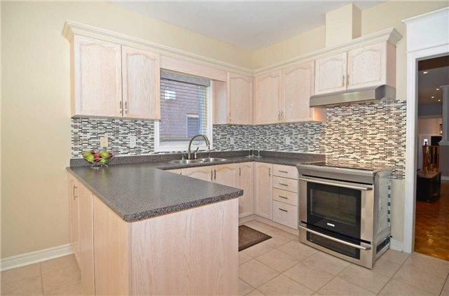 41 Calera Cres, House detached with 3 bedrooms, 3 bathrooms and 3 parking in Vaughan ON | Image 11