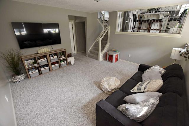 9503 94 Street, House detached with 4 bedrooms, 2 bathrooms and 4 parking in Wembley AB | Image 12