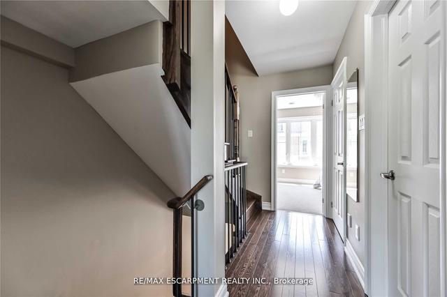 b - 135b Finch Ave E, House attached with 3 bedrooms, 3 bathrooms and 2 parking in Toronto ON | Image 3