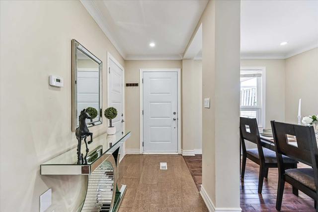 265 Cherokee Blvd, House semidetached with 4 bedrooms, 4 bathrooms and 5 parking in Toronto ON | Image 30