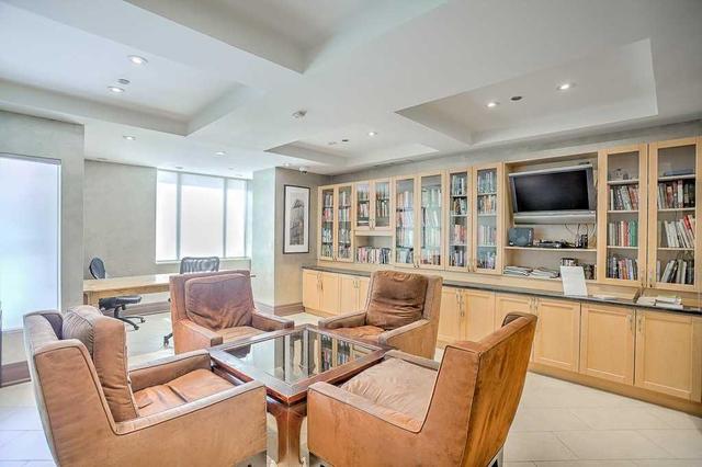 503 - 451 Rosewell Ave, Condo with 2 bedrooms, 2 bathrooms and 1 parking in Toronto ON | Image 6