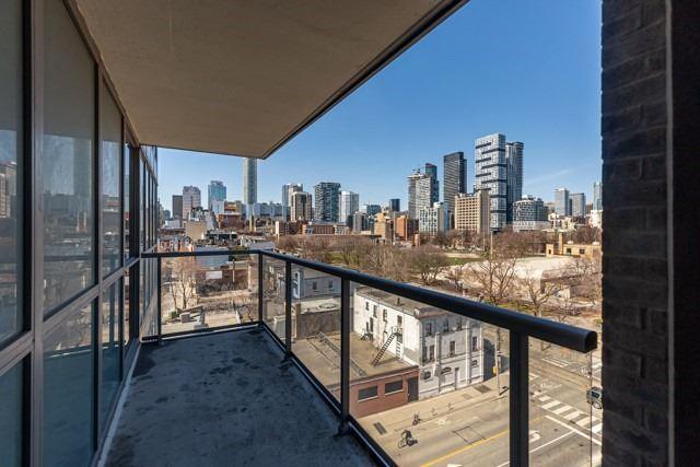 814 - 320 Richmond St E, Condo with 2 bedrooms, 2 bathrooms and 0 parking in Toronto ON | Image 24