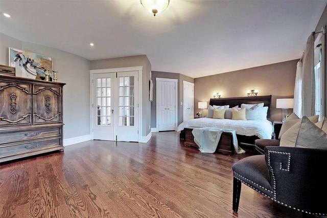 65 O'connor Dr, House detached with 3 bedrooms, 5 bathrooms and 3 parking in Toronto ON | Image 9