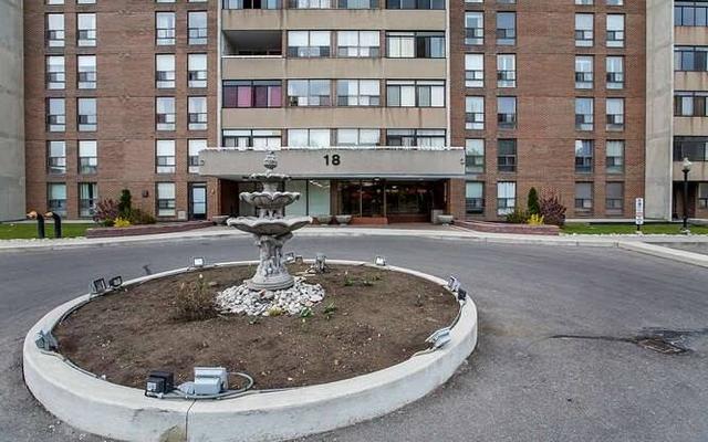 711 - 18 Knightsbridge Rd, Condo with 3 bedrooms, 2 bathrooms and 1 parking in Brampton ON | Image 12