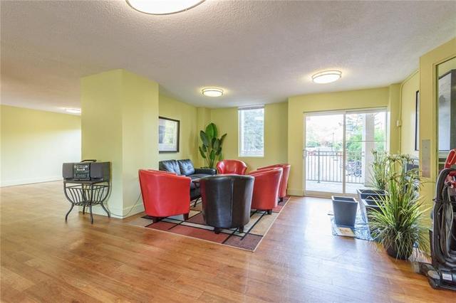 816 - 350 Quigley Road, Condo with 3 bedrooms, 1 bathrooms and null parking in Hamilton ON | Image 9
