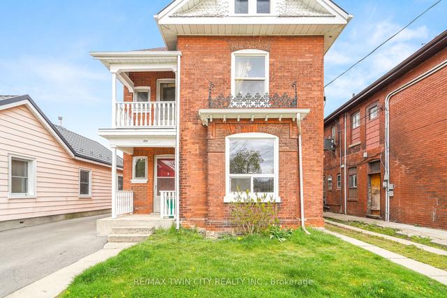 198 Sheridan St, House detached with 3 bedrooms, 2 bathrooms and 3 parking in Brantford ON | Image 1