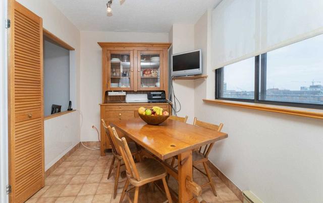 902 - 135 George St, Condo with 2 bedrooms, 2 bathrooms and 1 parking in Toronto ON | Image 4