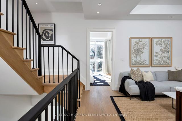 69 Foxbar Rd, Townhouse with 4 bedrooms, 5 bathrooms and 2 parking in Toronto ON | Image 9