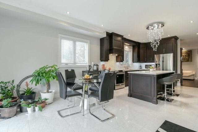 62 Denison Rd E, House detached with 4 bedrooms, 4 bathrooms and 3 parking in Toronto ON | Image 11