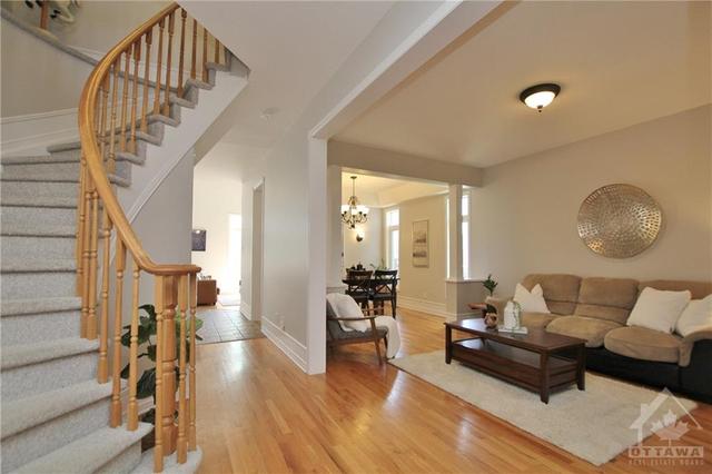5 Rivergreen Crescent, House detached with 4 bedrooms, 4 bathrooms and 6 parking in Ottawa ON | Image 4