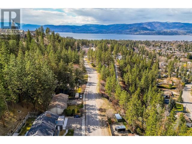 815 Steele Road, House detached with 5 bedrooms, 2 bathrooms and 6 parking in Kelowna BC | Image 56