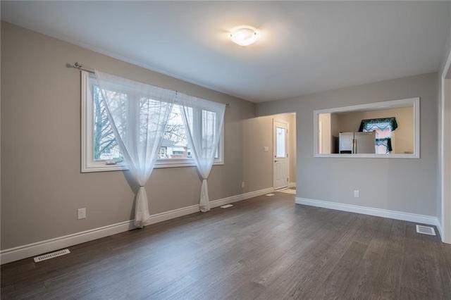 4 East 44th Street, House detached with 3 bedrooms, 1 bathrooms and 4 parking in Hamilton ON | Image 9