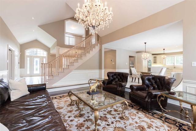 956 Halsham Crt, House detached with 4 bedrooms, 3 bathrooms and 8 parking in Mississauga ON | Image 40