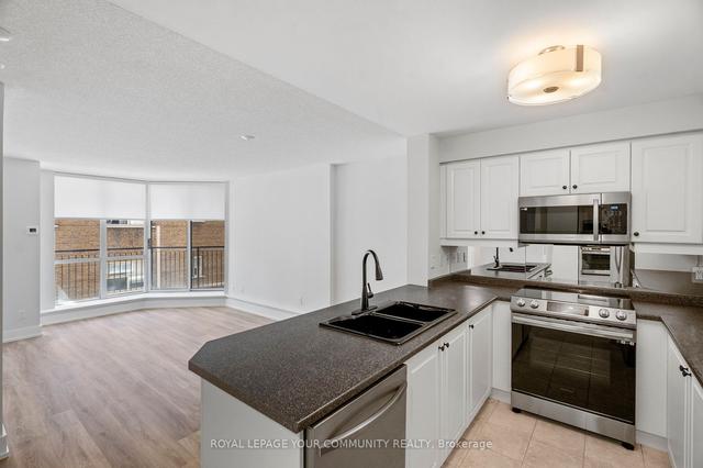 301 - 55 Lorindale Ave, Condo with 2 bedrooms, 2 bathrooms and 1 parking in Toronto ON | Image 5