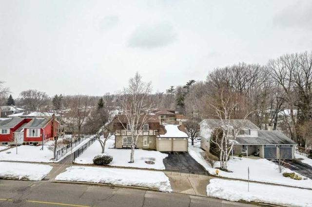 357 Winston Blvd, House detached with 4 bedrooms, 3 bathrooms and 6 parking in Cambridge ON | Image 26