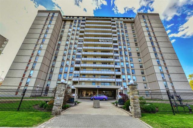 706 - 130 Neptune Dr, Condo with 2 bedrooms, 2 bathrooms and 1 parking in Toronto ON | Image 2