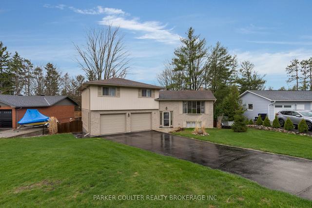 9 Doran Rd, House detached with 4 bedrooms, 3 bathrooms and 5 parking in Springwater ON | Image 1