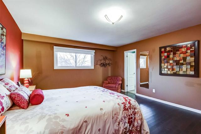 2401 Sinclair Circ, House detached with 5 bedrooms, 4 bathrooms and 4 parking in Burlington ON | Image 21