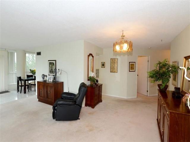 217 - 5 Rowntree Rd, Condo with 2 bedrooms, 2 bathrooms and 2 parking in Toronto ON | Image 5