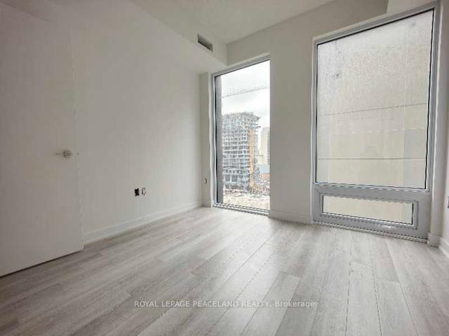 920 - 238 Simcoe St, Condo with 1 bedrooms, 1 bathrooms and 0 parking in Toronto ON | Image 2