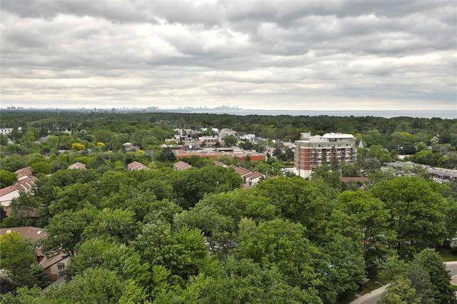 lph06 - 1055 Southdown Rd, Condo with 2 bedrooms, 2 bathrooms and 2 parking in Mississauga ON | Image 11