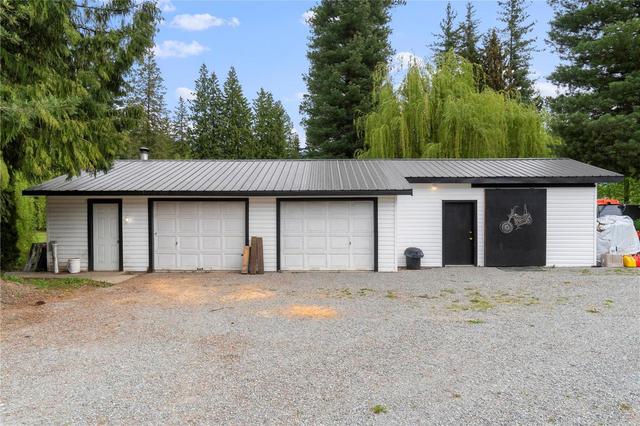 1805 Solsqua Road, House detached with 3 bedrooms, 3 bathrooms and 8 parking in Columbia Shuswap E BC | Image 39
