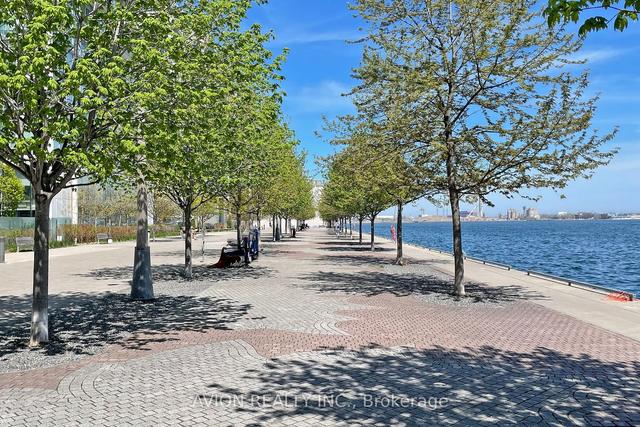 308 - 29 Queens Quay E, Condo with 1 bedrooms, 2 bathrooms and 1 parking in Toronto ON | Image 23