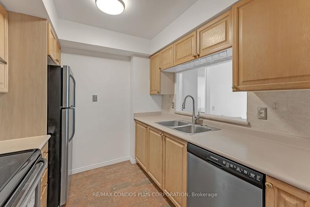 1202 - 238 Doris Ave, Condo with 2 bedrooms, 2 bathrooms and 1 parking in Toronto ON | Image 28