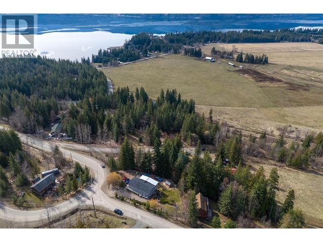 2715 Fraser Road, House other with 3 bedrooms, 3 bathrooms and 6 parking in Columbia Shuswap F BC | Image 41