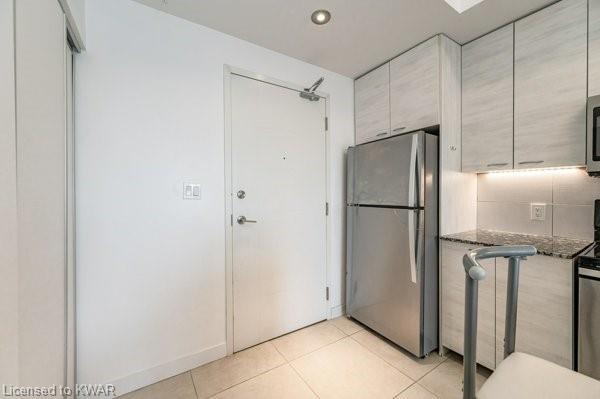 810 - 280 Lester Street, House attached with 1 bedrooms, 1 bathrooms and 1 parking in Waterloo ON | Image 11