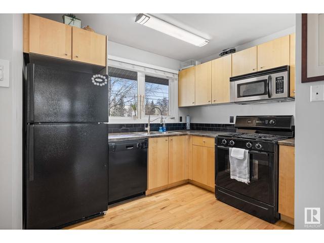 5908 97a Av Nw, House detached with 3 bedrooms, 2 bathrooms and null parking in Edmonton AB | Image 12
