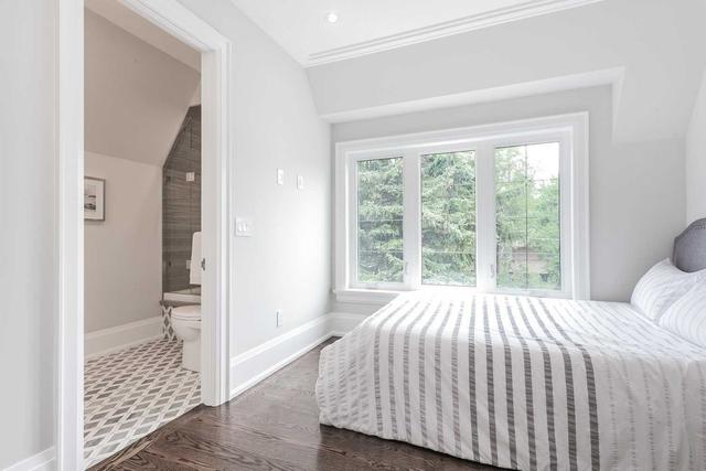 181 Parkview Ave, House detached with 4 bedrooms, 5 bathrooms and 4 parking in Toronto ON | Image 16