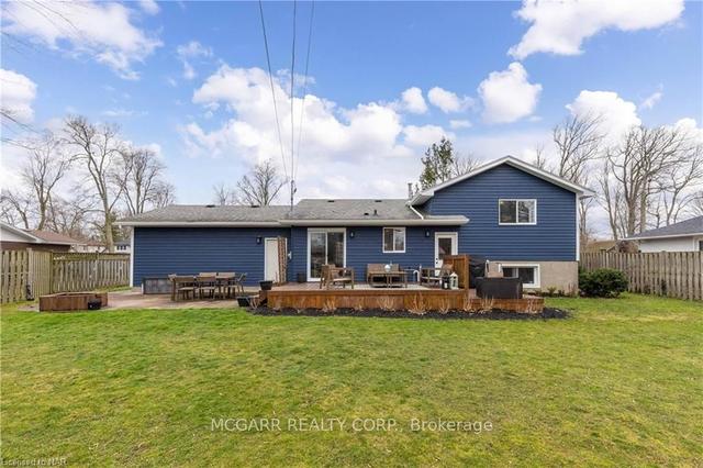 674 Lakeside Rd, House detached with 3 bedrooms, 3 bathrooms and 6 parking in Fort Erie ON | Image 22