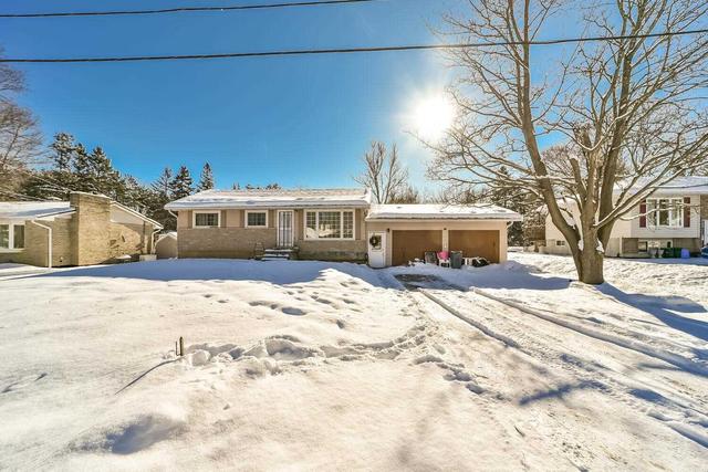 82 Jamieson Cres, House detached with 3 bedrooms, 2 bathrooms and 6 parking in Oro Medonte ON | Image 1