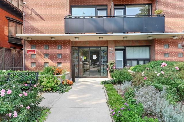 404 - 78 Warren Rd, Condo with 1 bedrooms, 1 bathrooms and 1 parking in Toronto ON | Image 1