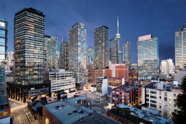 ph1 - 388 Richmond St W, Condo with 3 bedrooms, 3 bathrooms and 1 parking in Toronto ON | Image 11