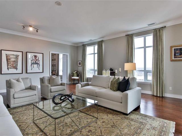 ph05 - 1135 Royal York Rd, Condo with 2 bedrooms, 3 bathrooms and 2 parking in Toronto ON | Card Image