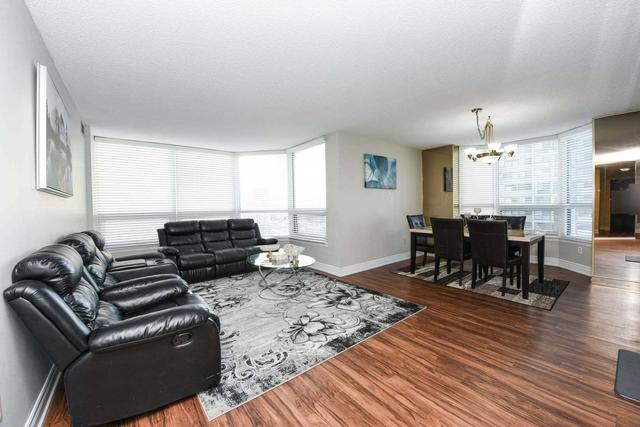 1901 - 8 Lisa St, Condo with 2 bedrooms, 2 bathrooms and 1 parking in Brampton ON | Image 3