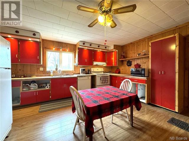 981 - 983 Route 725, House detached with 6 bedrooms, 2 bathrooms and null parking in Saint James NB | Image 17
