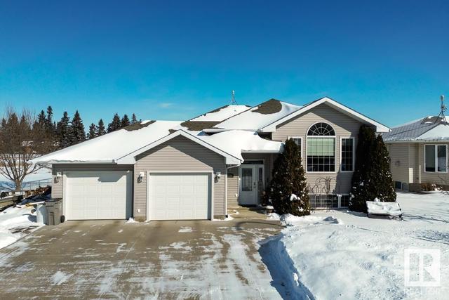 5120 56 Av, House detached with 4 bedrooms, 3 bathrooms and null parking in Mundare AB | Image 54