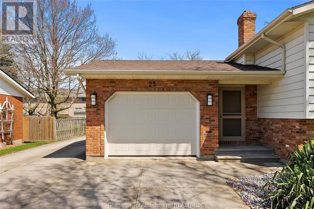 25 Hidden Valley Drive, House detached with 3 bedrooms, 2 bathrooms and null parking in Chatham Kent ON | Image 2