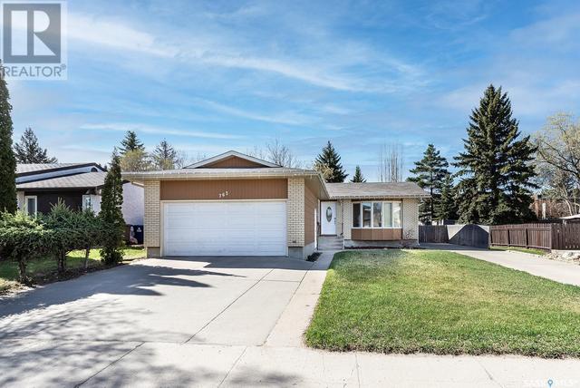 763 Lenore Dr, House detached with 3 bedrooms, 3 bathrooms and null parking in Saskatoon SK | Card Image