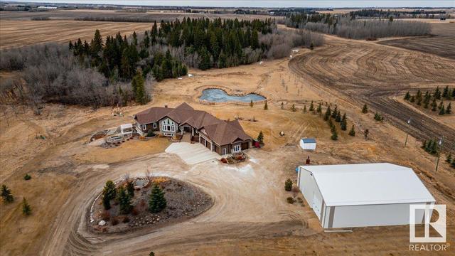 49330 Rge Rd 260, House detached with 5 bedrooms, 5 bathrooms and null parking in Leduc County AB | Image 1
