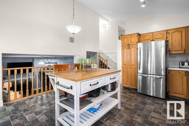 1196 Joyce Rd Nw, House detached with 3 bedrooms, 3 bathrooms and 4 parking in Edmonton AB | Image 12