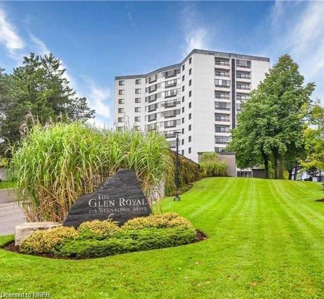 804 - 250 Glenridge Dr, Condo with 3 bedrooms, 2 bathrooms and 1 parking in Waterloo ON | Card Image